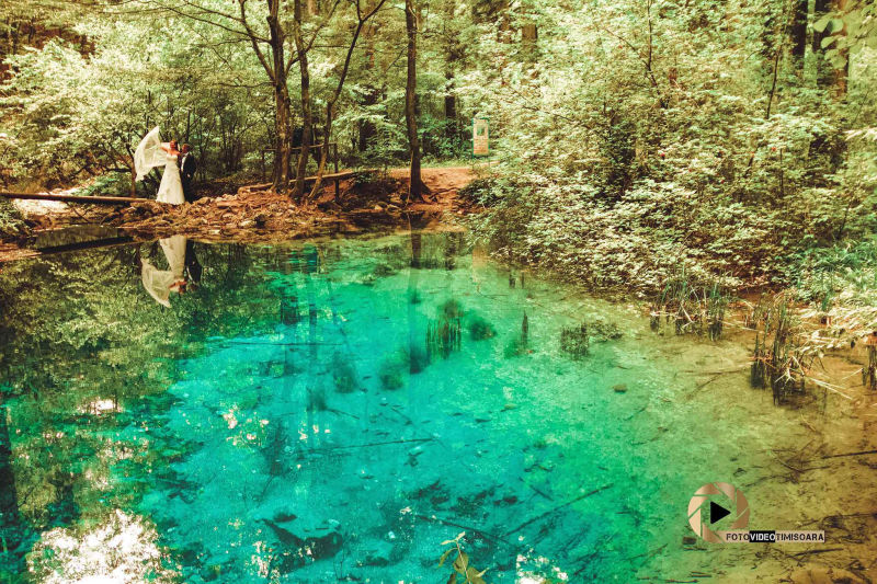 Mire si Mireasa la Ochiul Beiului Caraș-Severin, Fotografie de Nunta in Timisoara, fotovideotimisoara.ro 