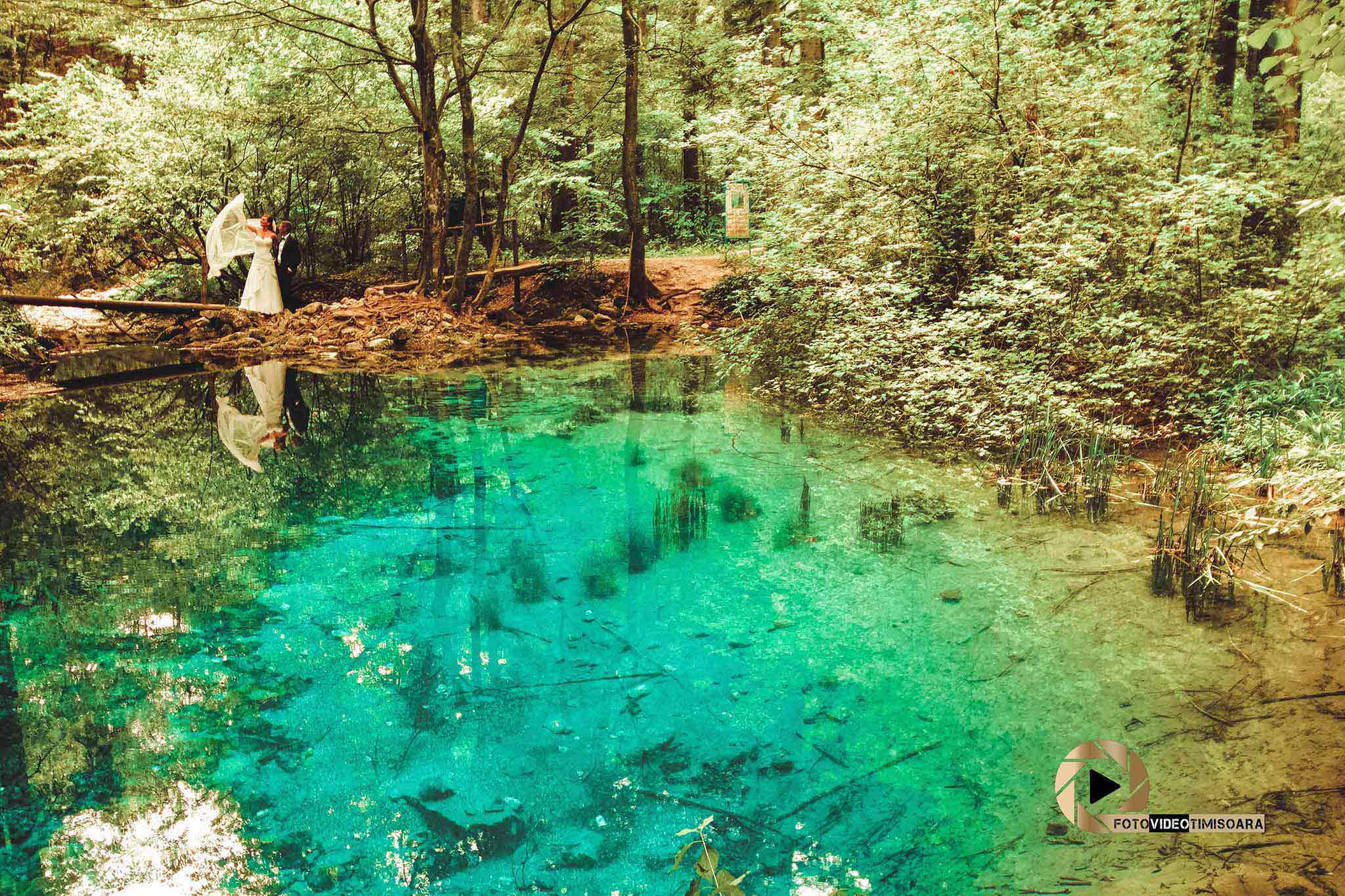 Mire si Mireasa la Ochiul Beiului Caraș-Severin, Fotografie de Nunta in Timisoara, fotovideotimisoara.ro 